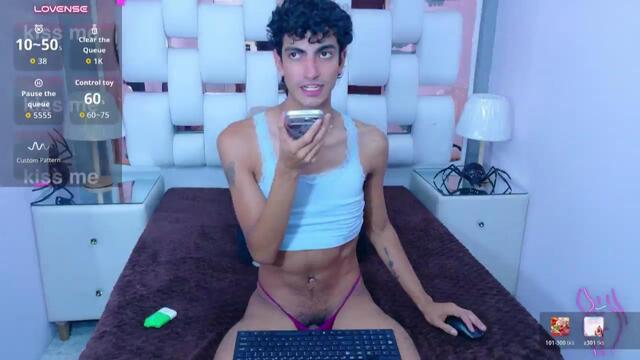 valentino-bonnet – Webcam-Modell auf Flirt4Free