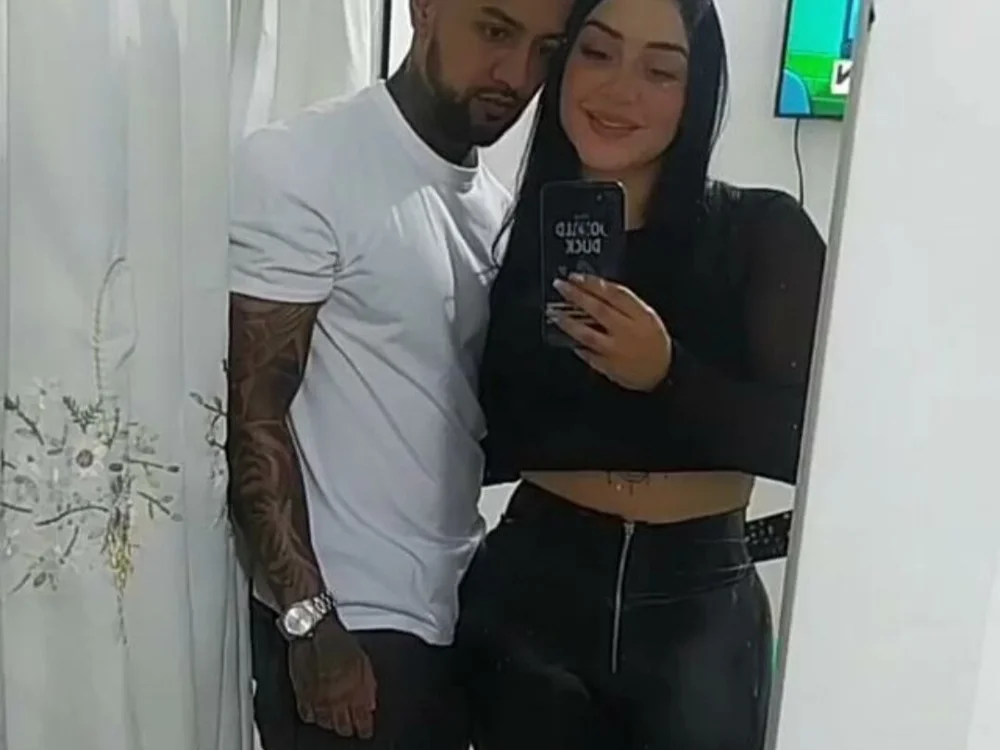 SEXXYLATINCOUPLE1, modèle webcam Stripchat : photos
