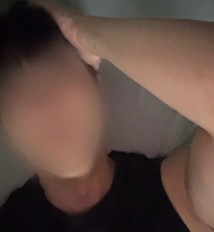 gong4451, model webcam pe Stripchat: poze