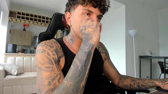derek-muller, model webcam pe Flirt4Free: poze