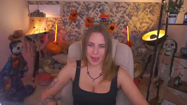 bettyluvvv na Chaturbate: fotky a profil