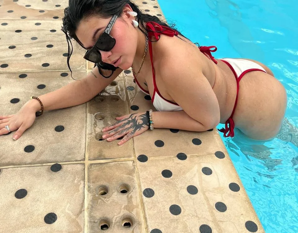 EsmeCaldwel, model webcam de Stripchat: fotos