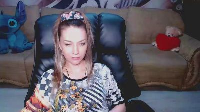 lovellymalina, webcammodel op Cam4: foto's