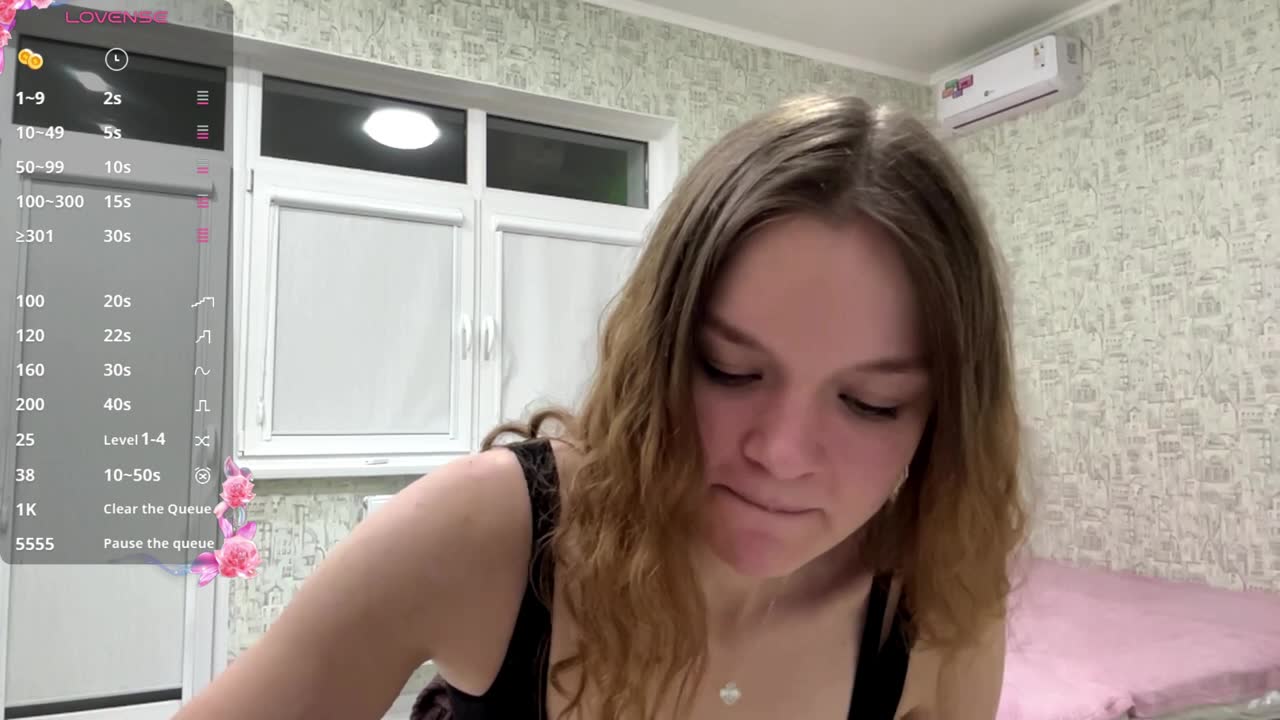 alyssavilliard, webcammodell på XloveCam: bilder