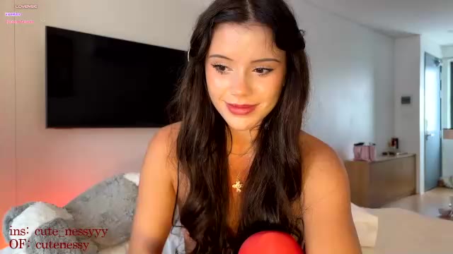 waki_lucky — Chaturbate वेबकैम मॉडल: फ़ोटो