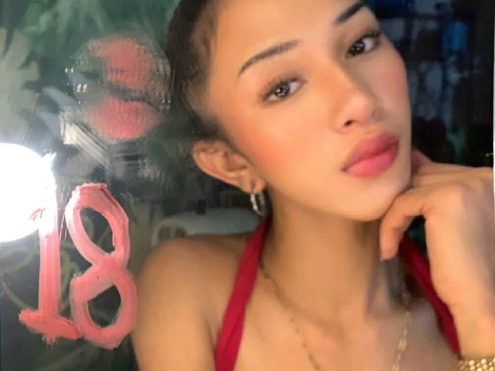 xUrGoddess_JheySluttyx, model webcam de Stripchat: fotos