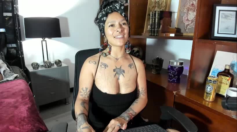 amelieblake, modelo webcam de XloveCam: fotos