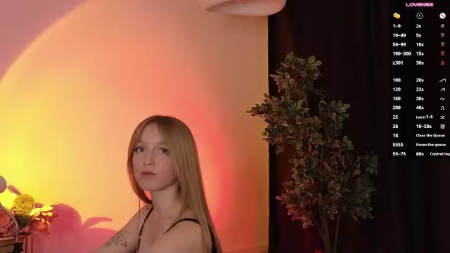 adencianey — Chaturbate ওয়েবক্যাম মডেল: ছবি