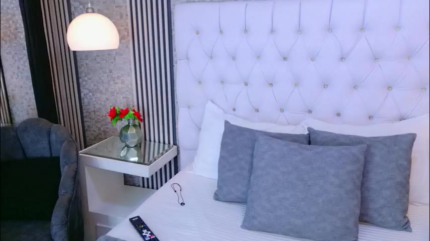 sabrinahfox ב-LiveJasmin: תמונות ופרופיל