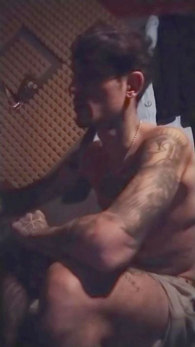 tattooboy_19 në Cam4: foto dhe profili