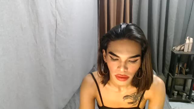 neomi_hardcock – Chaturbate webkamerás modell