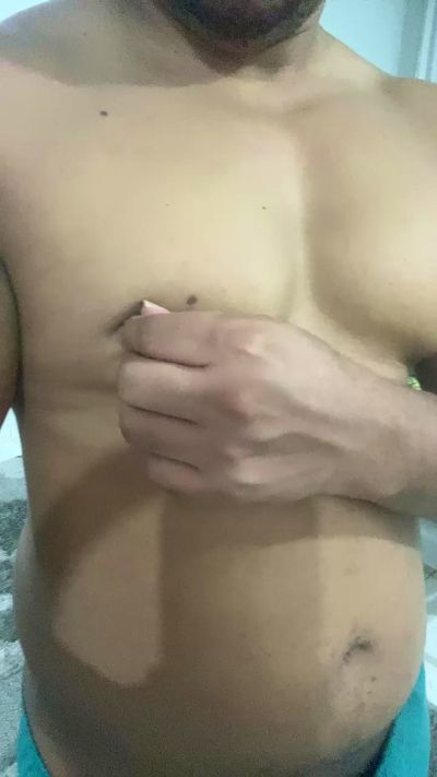morenonicexxxl, modelo webcam do Cam4: fotos
