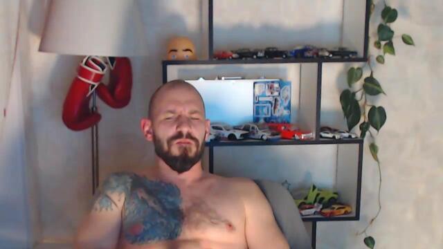 Preview photo of webcam model hayden-hill on Flirt4Free