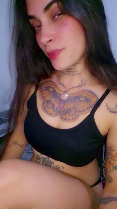 tatuadamisteri0, webcammodell på Cam4: bilder