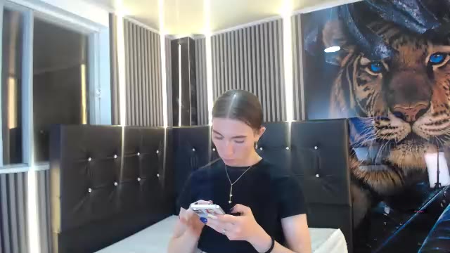 madeleine_off, вебкам модел на Chaturbate: слике