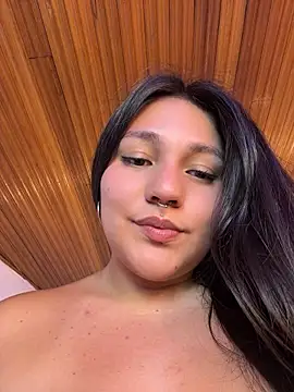 Emily_Gomezz, cam model su Stripchat: foto