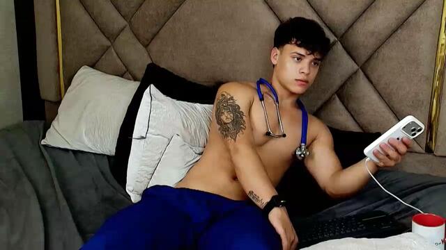 ethan-monroe — Flirt4Free: ფოტოები და პროფილი