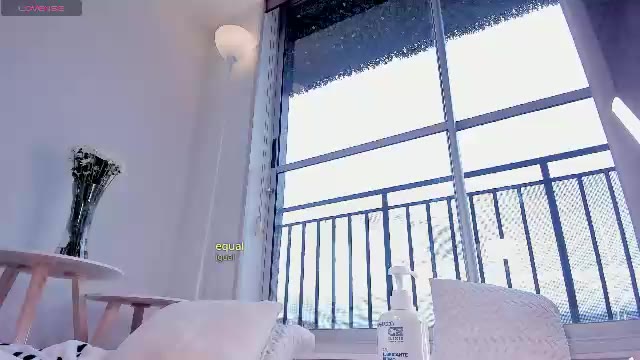 ambermiller04, modèle webcam Chaturbate : photos