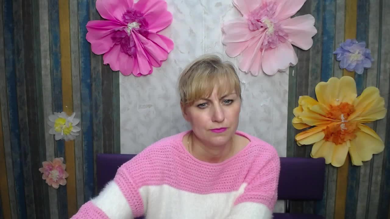 rebecamarti — XloveCam वेबकैम मॉडल: फ़ोटो
