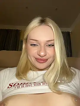 DayaFoxy di Stripchat: foto model webcam