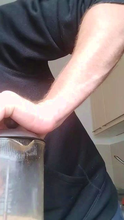 Preview photo of webcam model ben2415 on Cam4