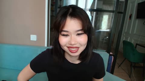 Preview photo of webcam model kimyjina on BongaCams