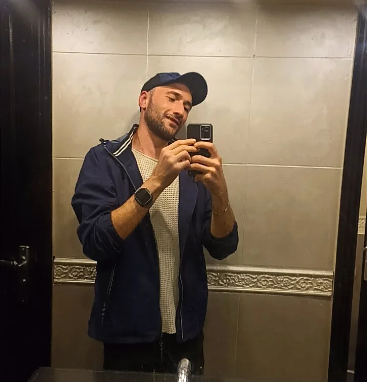 fa_7_l: عارضة كاميرا ويب على Stripchat