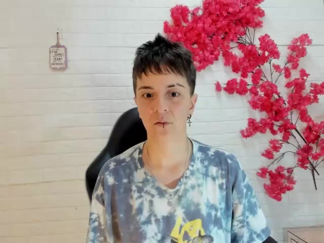 hanna_hott11 — Chaturbate 直播模特：照片与资料