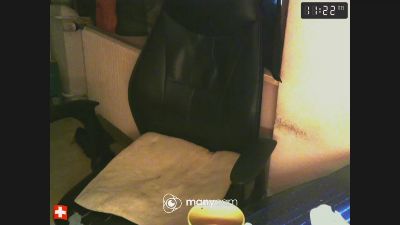 Фото вебкам-модели benenzo на Cam4