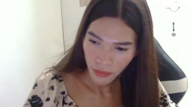 urtrans_sheenlyn na Chaturbate: fotky a profil