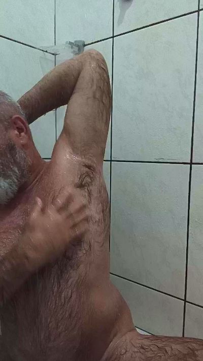bearoliverpcd – Cam4 webkamerás modell