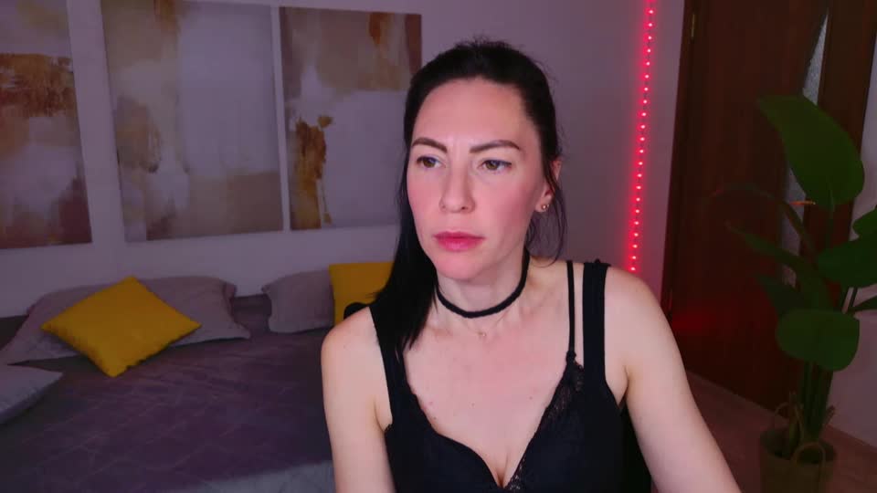 ingadrein — XloveCam वेबकैम मॉडल: फ़ोटो