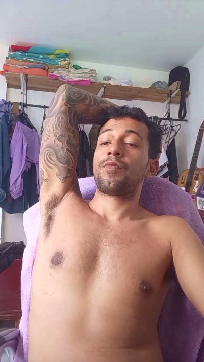 fuckboy_bbc (Cam4): fotod ja profiil