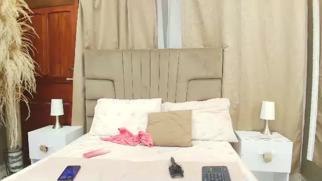 alaska_kross — Chaturbateのライブ配信モデル：写真・プロフィール