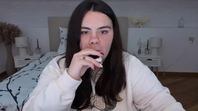 ukr_lena, μοντέλο webcam στο Chaturbate
