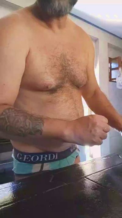 bearvzlat – уебкам модел в Cam4: снимки