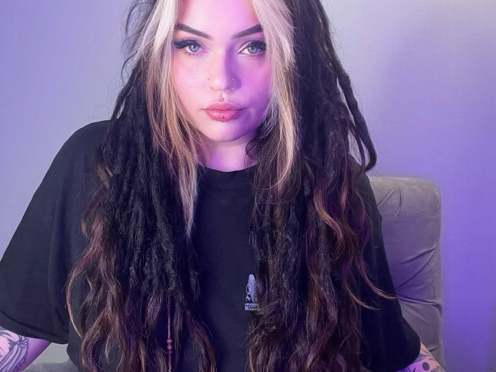 maryathame – Stripchat webkamerás modell