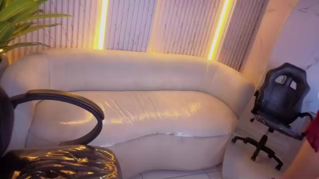 luna_venom_t na Chaturbate: fotky a profil
