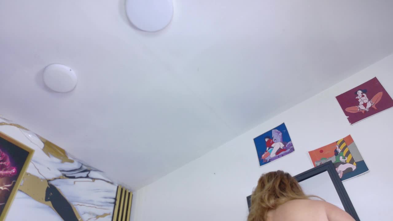 kazsandra – XloveCam webkamerás modell