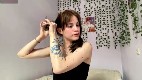 lilipupp — BongaCams 直播模特：照片与资料