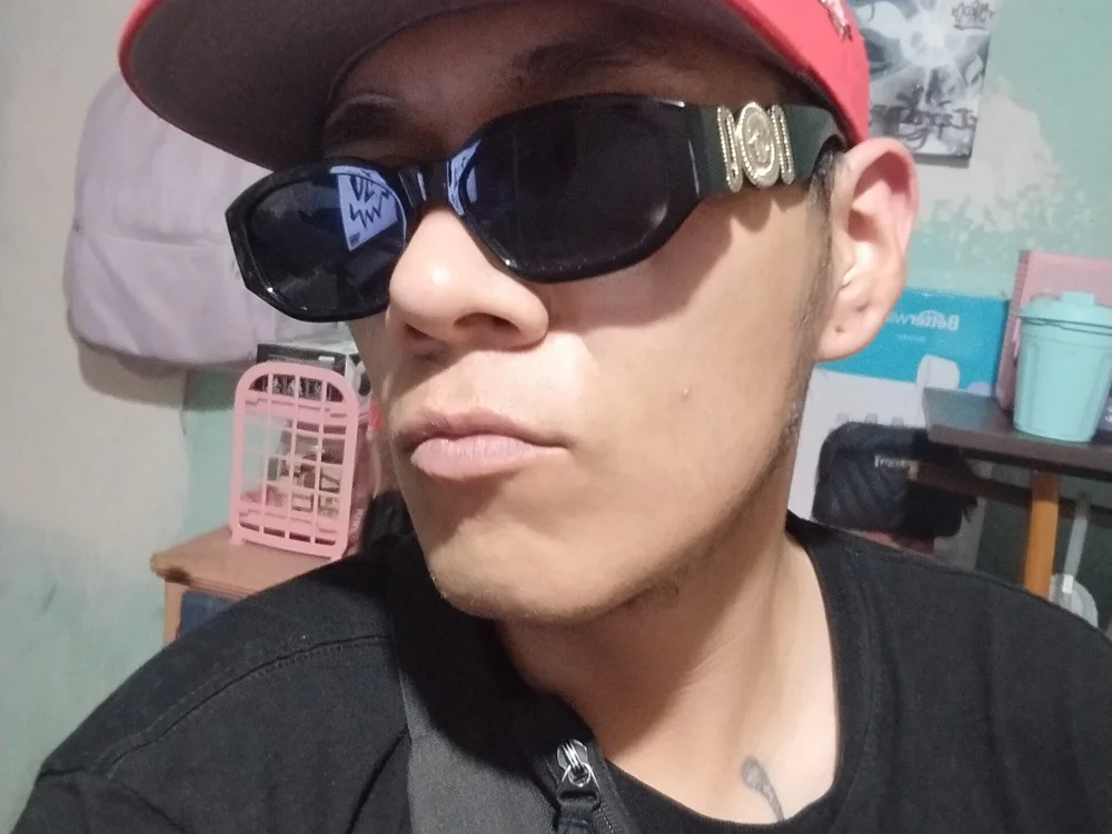 Rich01one, modelo webcam de Stripchat: fotos