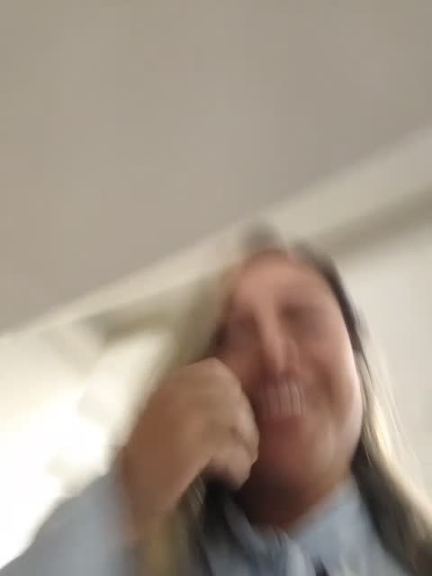liadiane (XloveCam): fotod ja profiil