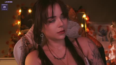 mininika, modèle webcam BongaCams : photos