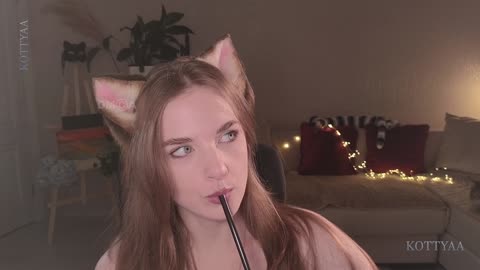 Фото вебкам-модели kottyaaaa на BongaCams