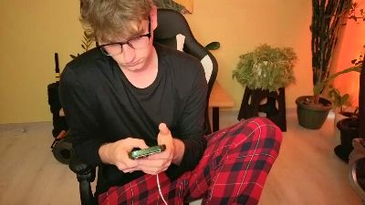 Preview photo of webcam model germanyhot19 on Cam4
