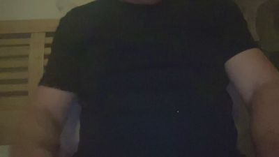 Preview photo of webcam model hrnywelshguy on Cam4