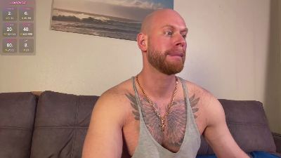 firebeard_: عارضة كاميرا ويب على Cam4