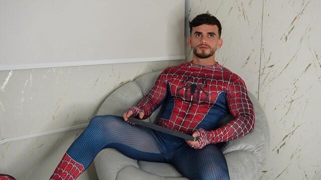 Preview photo of webcam model alan-arab on Flirt4Free