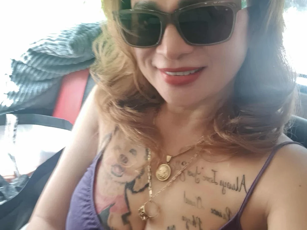 erickalicious, model webcam pe Stripchat: poze