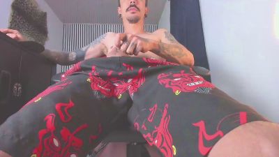 aaronbigdickxxx — Cam4 ওয়েবক্যাম মডেল: ছবি